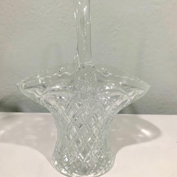 VINTAGE PRINCESS HOUSE 10” CRYSTAL BASKET - Picture 6 of 7